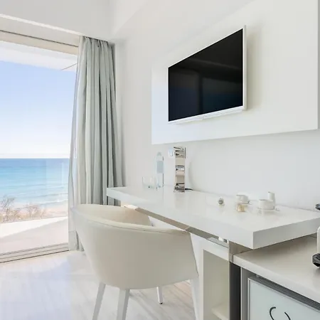 Kyrat Amarac - Adults Only